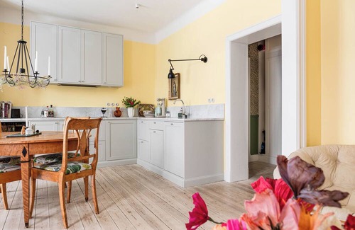 Katarina-Sofia Apartment | Family Flat in Trendy Sofo with Hot Tub & Breakfast Included