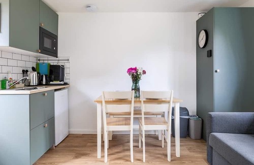 Harnham Apartment | Idyllic Annex with Ocean View in Harnham, Salisbury