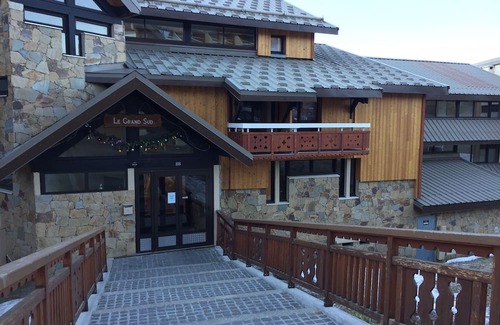 Eclose-Ouest Apartment | Cozy Apartment Alpe d'Huez: Kids Welcome, Near Ski Lifts