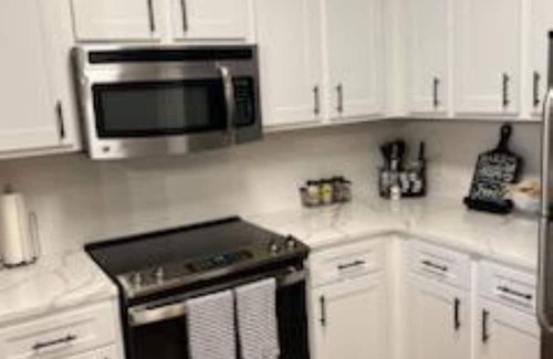 Orlando Apartment | Scenic Downtown Orlando Views from Your New Unit Balcony