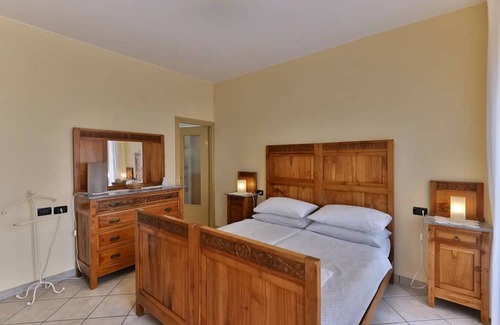 Oldesio Apartment | Lake View Apartment 'Kristi' with Private Terrace & Wi-Fi