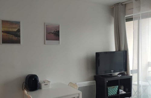 Residence Las Rebes Batiment Apartment | Relax at Studio Sun & Chill: Pet-Friendly Retreat