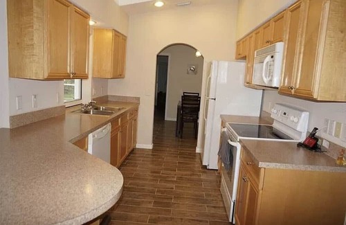 Deep Creek House | Exceptional Snowbird Pool Home with Breakfast & Child-Friendly