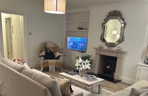 Euston Apartment | 2 Bed/ 2 Bath in Central Marylebone- Full Flat / 10 min walk to Oxford Circus