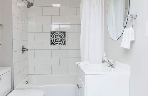 West Columbia Cottage | Charming 3 Bedroom Retreat Near USC and Downtown Columbia