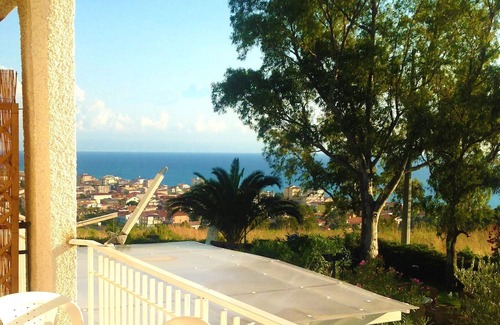 Falerna Apartment | Trilocale 33 Residence La Giungla: Oceanfront Oasis with Pool