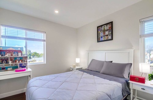 National City House | Modern 3-Bedroom Downtown Home with Balcony & Free Parking