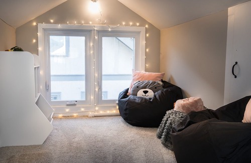 Northrop House | Top-Rated Nokomis Nirvana: Family-Friendly Retreat in MPLS