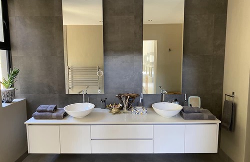 Hout Bay House | Ocean-View Villa in Gated Estate, Steps from the Beach