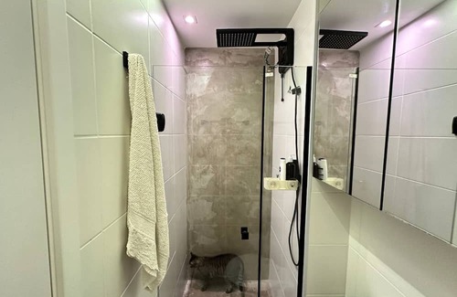 Mooca Apartment | Quarto Moderno em Ótima Localização