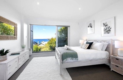 Killcare Heights House | Serenity By The Sea, Killcare Heights