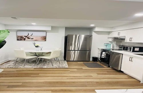 Innisfil Apartment | Top-Rated 2-Bed Suite with Free Parking & Fire Pit