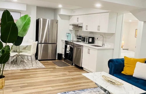 Innisfil Apartment | Top-Rated 2-Bed Suite with Free Parking & Fire Pit
