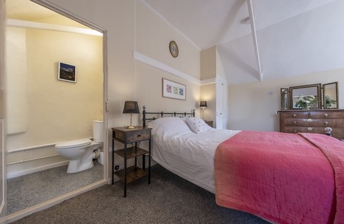 Grimston House | Discover The Old Coach House: Family & Pet Friendly Retreat
