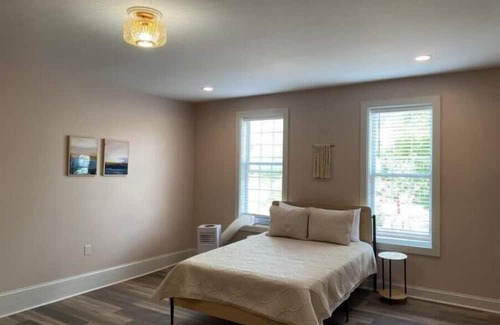Marietta Apartment | Top-Rated Harmar Village Studio - Family-Friendly Stay
