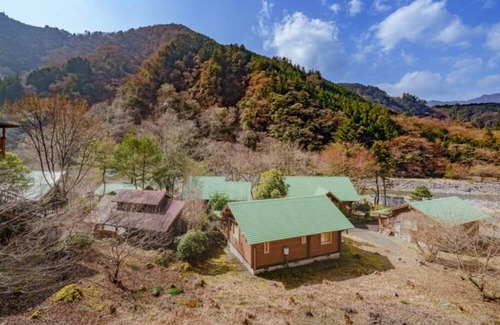 Kawanehon House | Yamabuki Fusion of outdoor and healing hot spri / Haibaragun Shizuoka