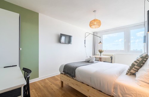 Hellemmes-Lille Apartment | Convenient Lille Hellemmes Studio with Parking Available