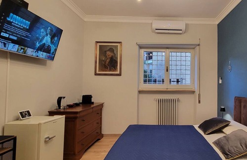 Zona LIII Tomba di Nerone Bed & Breakfast | Vrbo Property