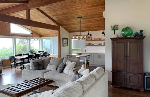 Neskowin House | Coastal Retreat with Golf, Ocean Views & Pet-Friendly Stay