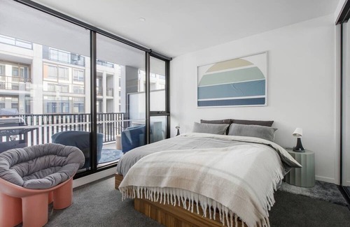 Flemington Apartment | Discover The Ascot: Urban Flair and Relaxing Spa in Flemington