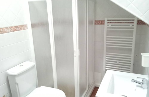 Alpalhao House | Private Entry Casinha Alentejana: Family & Eco-Friendly Stay