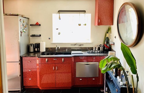 Chinatown Apartment | Two Bedroom in a townhouse with a patio in Nolita!