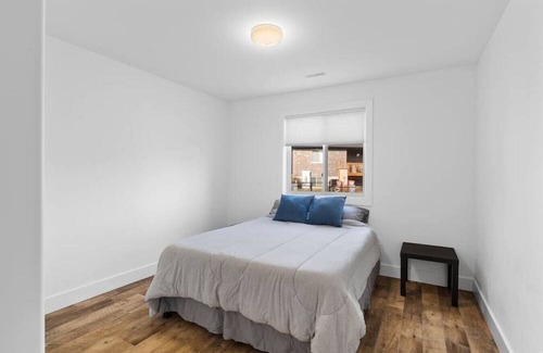 Cannifton House | Stylish 4BR Family Retreat in Prince Edward Area
