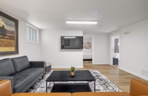 Billings House | Spacious 4-Bedroom Haven in the Heart of Billings: Your Ideal Home Awaits!