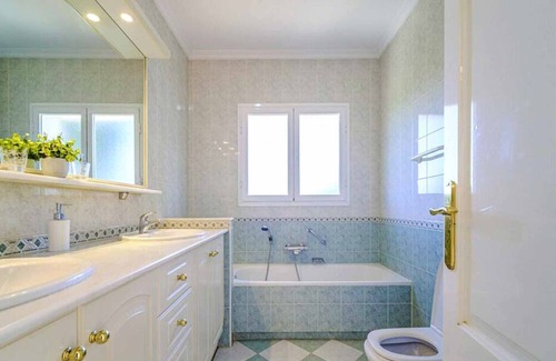 Urbanizacion La Mandarina Villa | Charming Villa La Gavina - Ideal for Families, Sleeps 6