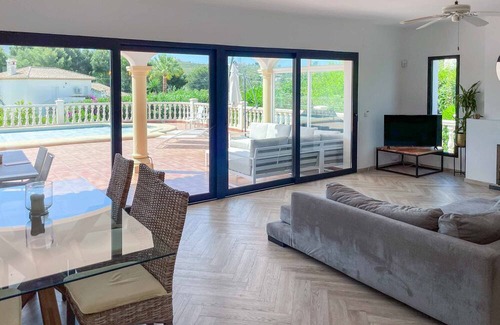 Urbanizacion La Mandarina Villa | Charming Villa La Gavina - Ideal for Families, Sleeps 6