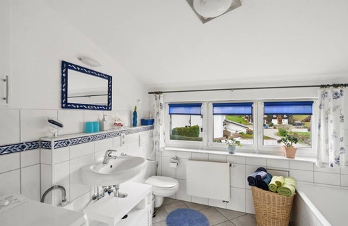 Hergatz Apartment | Enjoy a Relaxing Getaway in Our Family-Friendly Apartment
