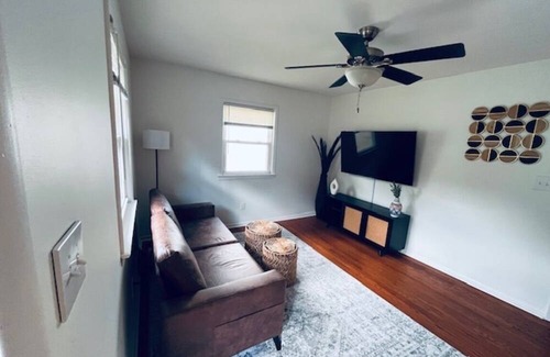 Knoxville House | Explore Downtown from My Cozy Home - Pet Friendly Stay!
