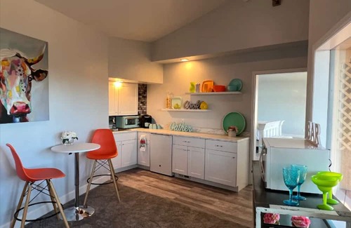 Golden Condo | Relaxing Mountain View Penthouse with Spa and Hot Tub