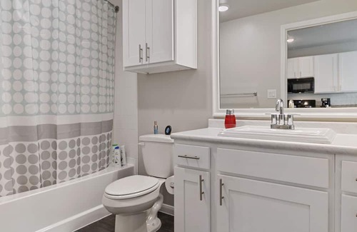 Little Elm Apartment | Serene Retreat with Pool and Pet-Friendly Amenities
