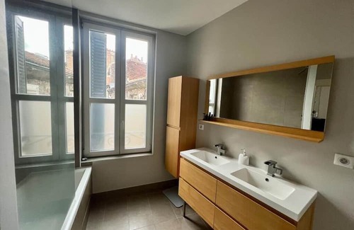 Sablon - Trudaine Apartment | Stylish Rooftop Apartment with Kitchen in Clermont-Ferrand