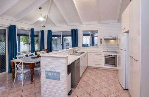 Quindalup House | Coastal Oasis - Family & Pet Friendly + only 400m from beach