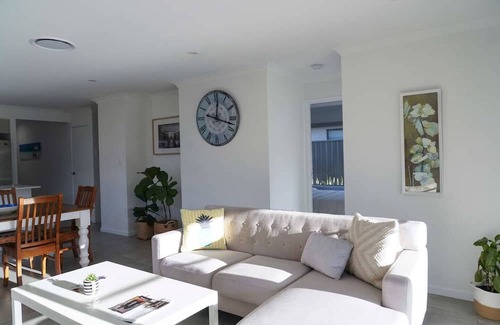 Bellbird House | Exclusive, stylish drop of hunter valley luxury!