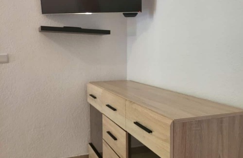 Bogomolje Apartment | Beachfront Apartment Hidden Gem - Family-Friendly Retreat