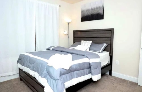 Hanover House | Family-Friendly Stay at SYR Properties with Spa Amenities