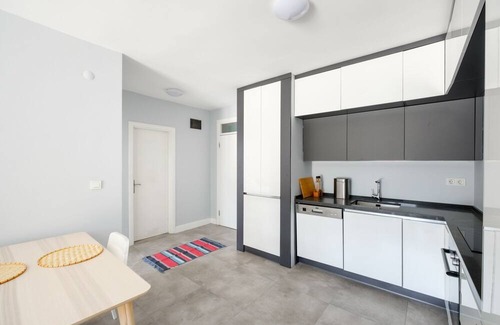 Ankara Apartment | Luminous Flat 7 min to Arcadium Mall in Ankara