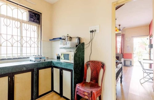 Benaulim Apartment | Comfortable Ground Floor Studio with Pool, Near the Beach