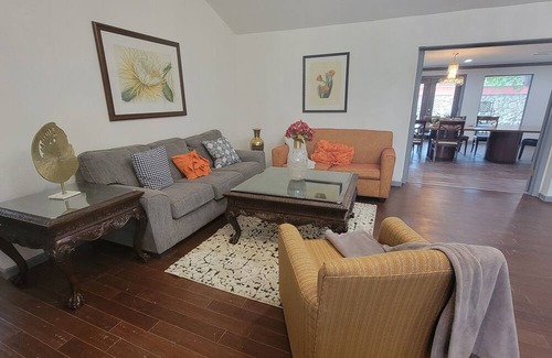 El Paso Apartment | Adorable Cottage Rented by Room #3