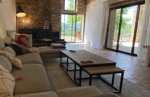Sant Sadurni de l'Heura Villa | Luxurious, beautiful holiday villa close to both Girona & Costa Brava beaches