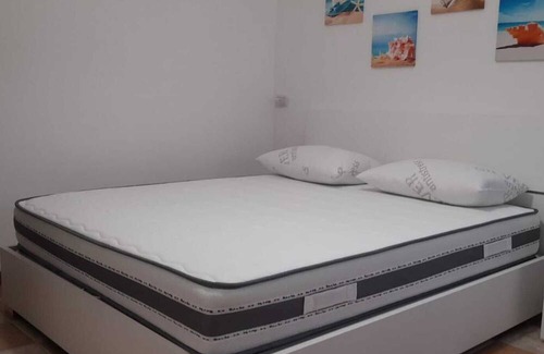 Marina di Lizzano Apartment | Apartment "Villa Rifla" with Private Terrace & Wi-Fi