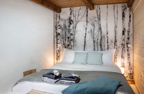 Venasca Ski Chalet | Cozy Chalet "Betulla" with Mountain Views and Balcony