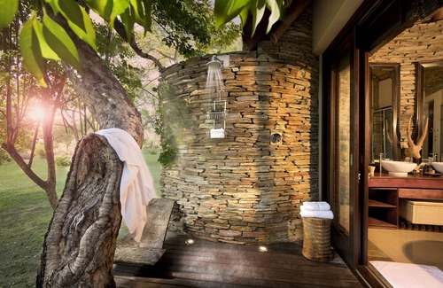 Thorny Bush Game Reserve Cabin | Discover Makanyi Private Game Lodge: A 4-Star Escape