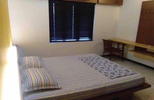Besant Nagar Apartment | Comfortable Besant Nagar Retreat for Up to 6 Guests
