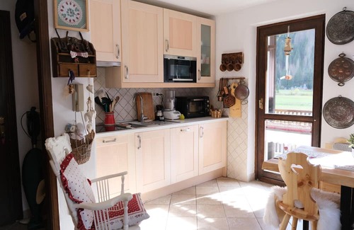 Fontanazzo Apartment | Relaxing 'Casa Del Conte' Apartment with Mountain Views