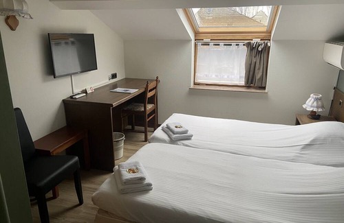 Zutendaal Hotel | Comfortable Stays at Hotel Monika: Family-Friendly Amenities