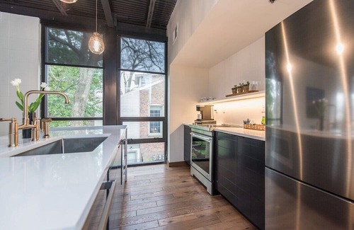 Downtown Apartment | Exceptional 2-Bedroom Apartment in Lexington, KY